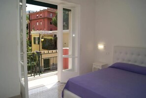 3 chambres, fer et planche à repasser, Wi-Fi gratuit