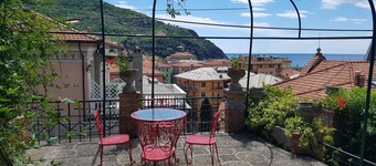 Benedetta Beautiful House - By the Sea with A/C