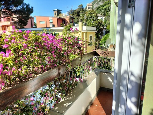 Mae Cosy Apartment - With AC and Near best beaches