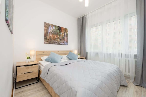 2 bedrooms, iron/ironing board, travel crib, WiFi