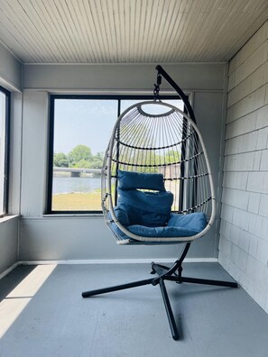 Exterior - Riverfront Kayaks Bay Access Sleeps 15 (Oconto)