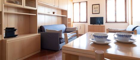 Apartment (1 Bedroom) | Interior