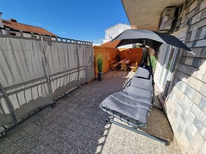 Outdoor dining - Apartment near city and beach (Crikvenica)