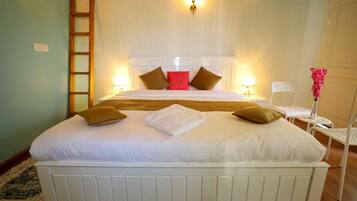 Doppelzimmer, Talblick | Badezimmer