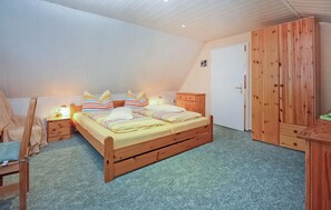 1 bedroom, free WiFi, bed sheets - Ferienwohnung Waren (Müritz) (Waren (Müritz))