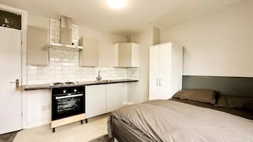 1 bedroom, iron/ironing board, WiFi, bed sheets