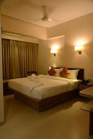 Deluxe Room | Free WiFi - THE MYRIAD HOTEL (Mumbai)