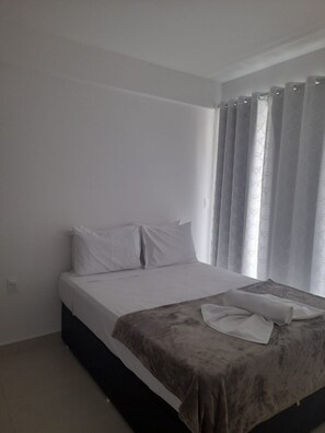 2 bedrooms, iron/ironing board, free WiFi - Edifício Promenade II Apt 408 (Maceió)
