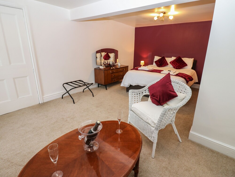 THE OLD ASSEMBLY ROOMS, pet friendly in Auckland