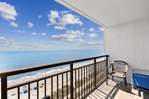 Property grounds - Renovated Oceanfront Condo that sleeps 6 with dishwasher in Myrtle Beach (Myrtle Beach)