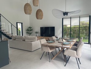 Interior - Villa D'exception de 2024, de 150m2 à 2 pas du Centre Ville, du Port de Bénodet (Bénodet)