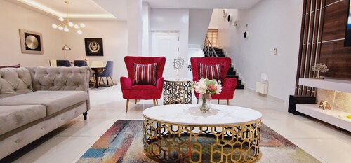 Luxury 3-bed House in Gated Estate With Pool Lekki