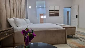 House | 3 bedrooms, iron/ironing board, free WiFi, bed sheets