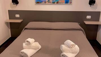2 Schlafzimmer, Zimmersafe, BĂŒgeleisen/BĂŒgelbrett, Reisekinderbett