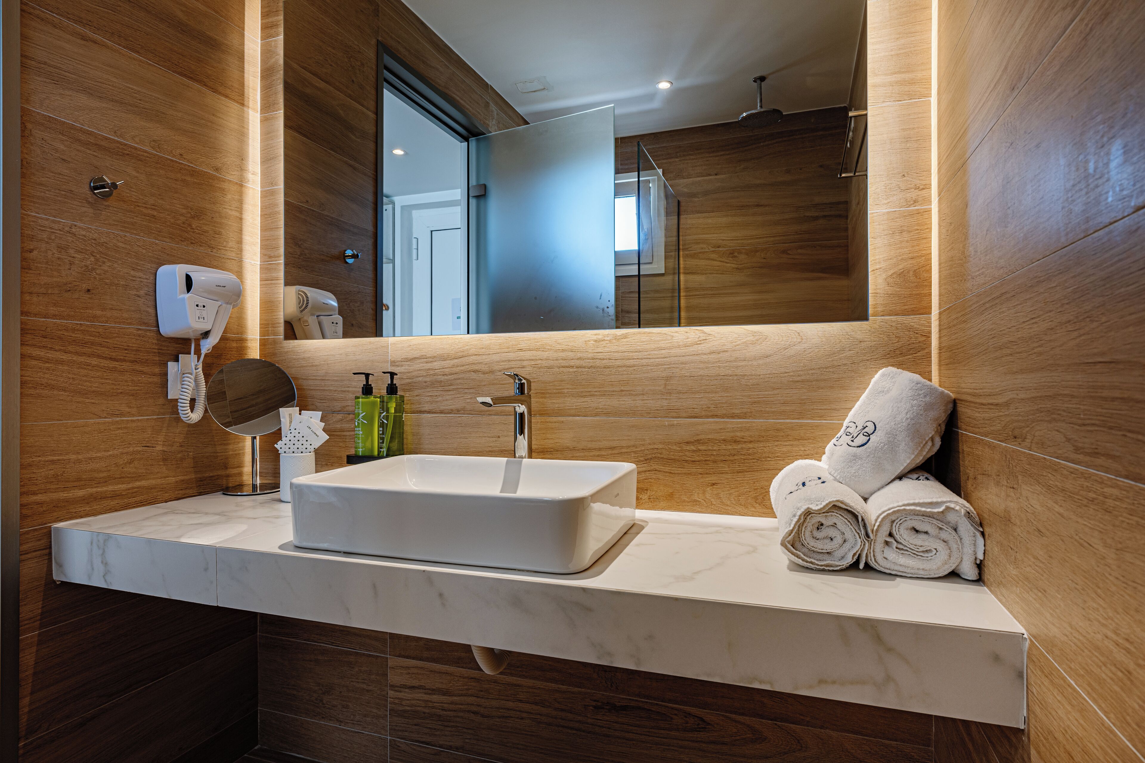 Photo - Magique Bleu Suites
