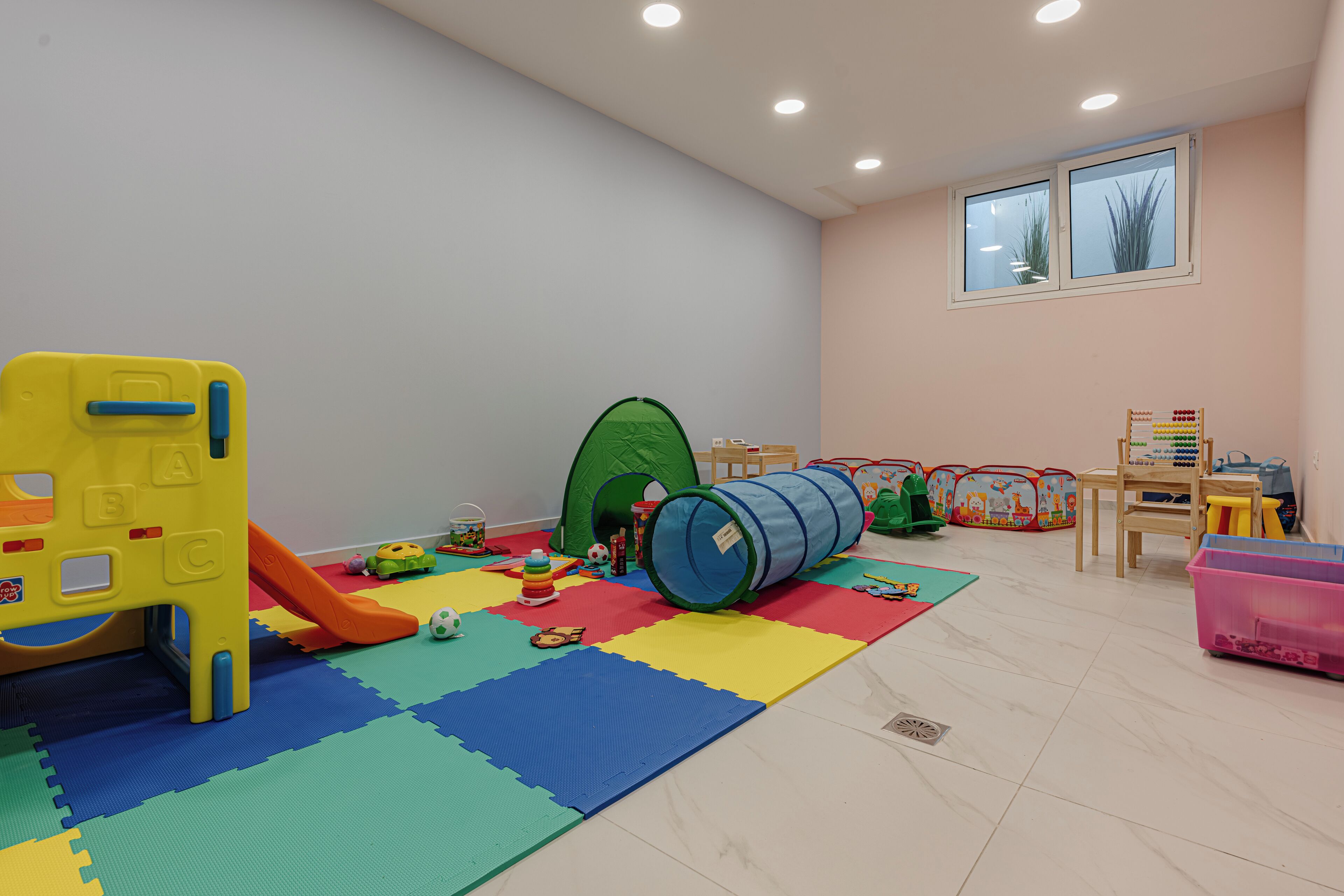 Area giochi per bambini (al coperto)