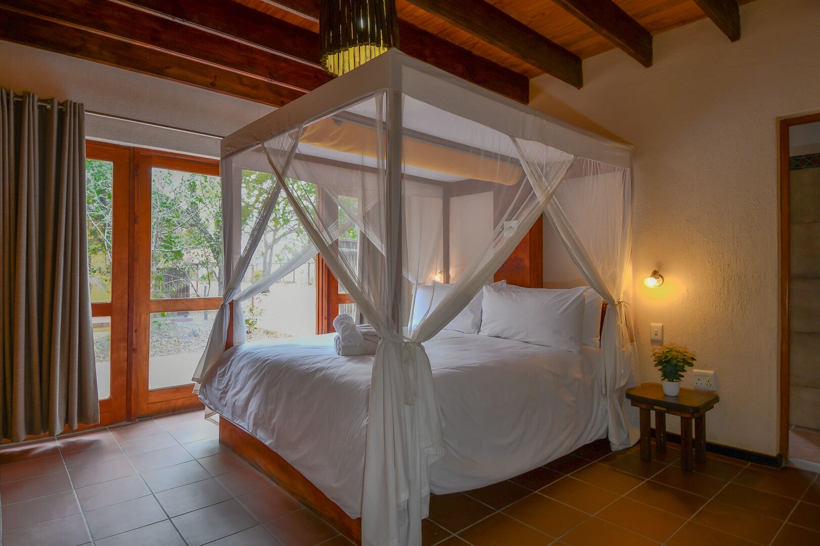 Luxury Villa | 2 bedrooms, in-room safe, individually furnished, desk