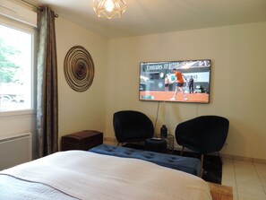 4 chambres, bureau, fer et planche Ă repasser, Wi-Fi gratuit