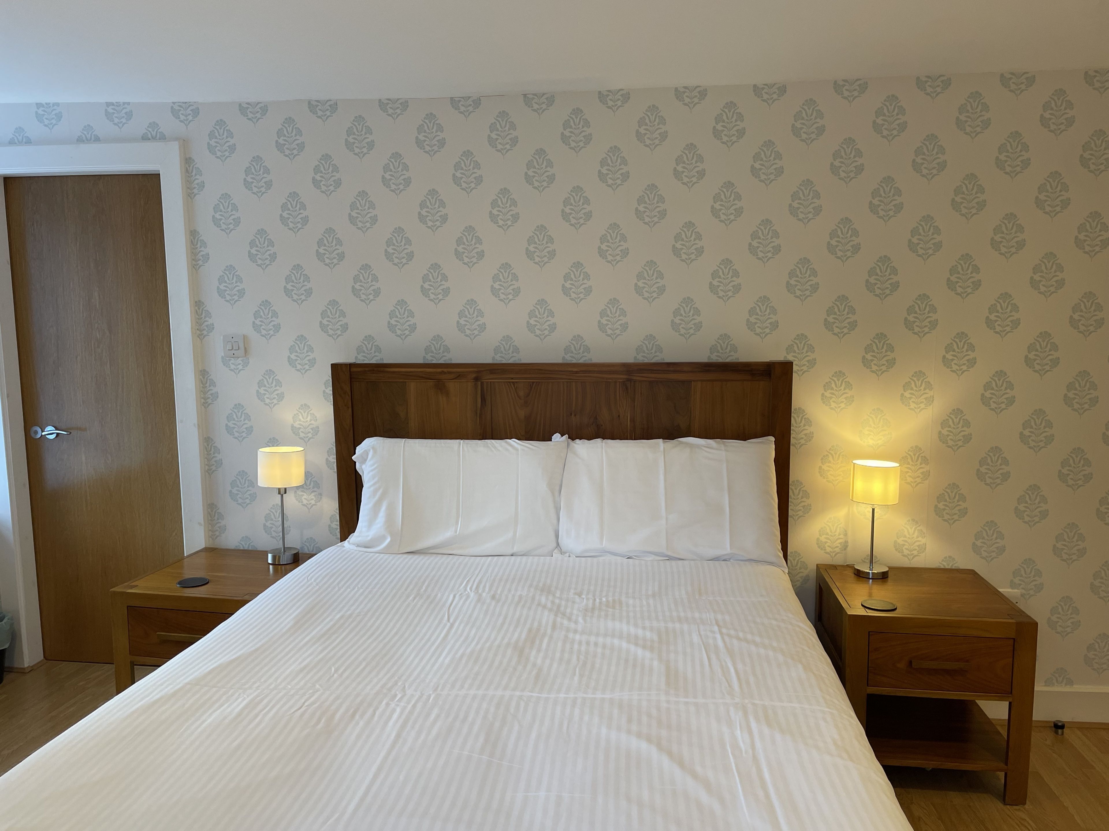 2 Schlafzimmer, Bügeleisen/Bügelbrett, kostenloses WLAN, Bettwäsche