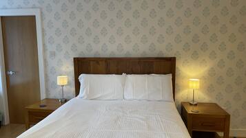 2 Schlafzimmer, Bügeleisen/Bügelbrett, kostenloses WLAN, Bettwäsche