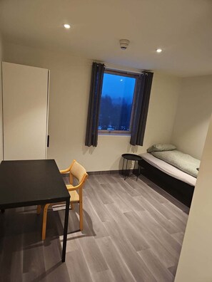 Duplex | Desk, laptop workspace, free WiFi, bed sheets - Solvoll (Tønsberg)