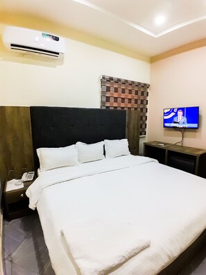 Standard Studio | Free WiFi - Come Inn Hotel (Abuja)