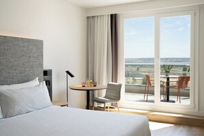 Chambre, terrasse (The Innside Room) | Vue de la chambre