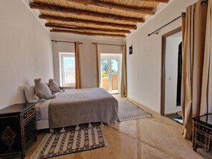 Traditional Villa | Pillowtop beds, individually decorated, iron/ironing board, free WiFi - Manzal Lahbab (Marrakech)