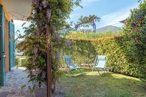 Property grounds - Cozy Little Apartment With Garden (Bellagio)
