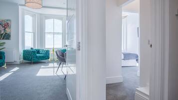 32-inch TV with cable channels