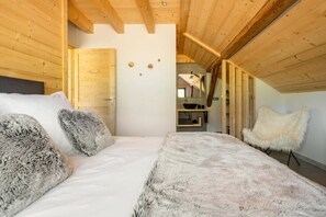 1 camera, ferro/asse da stiro, culla da viaggio, accesso a Internet