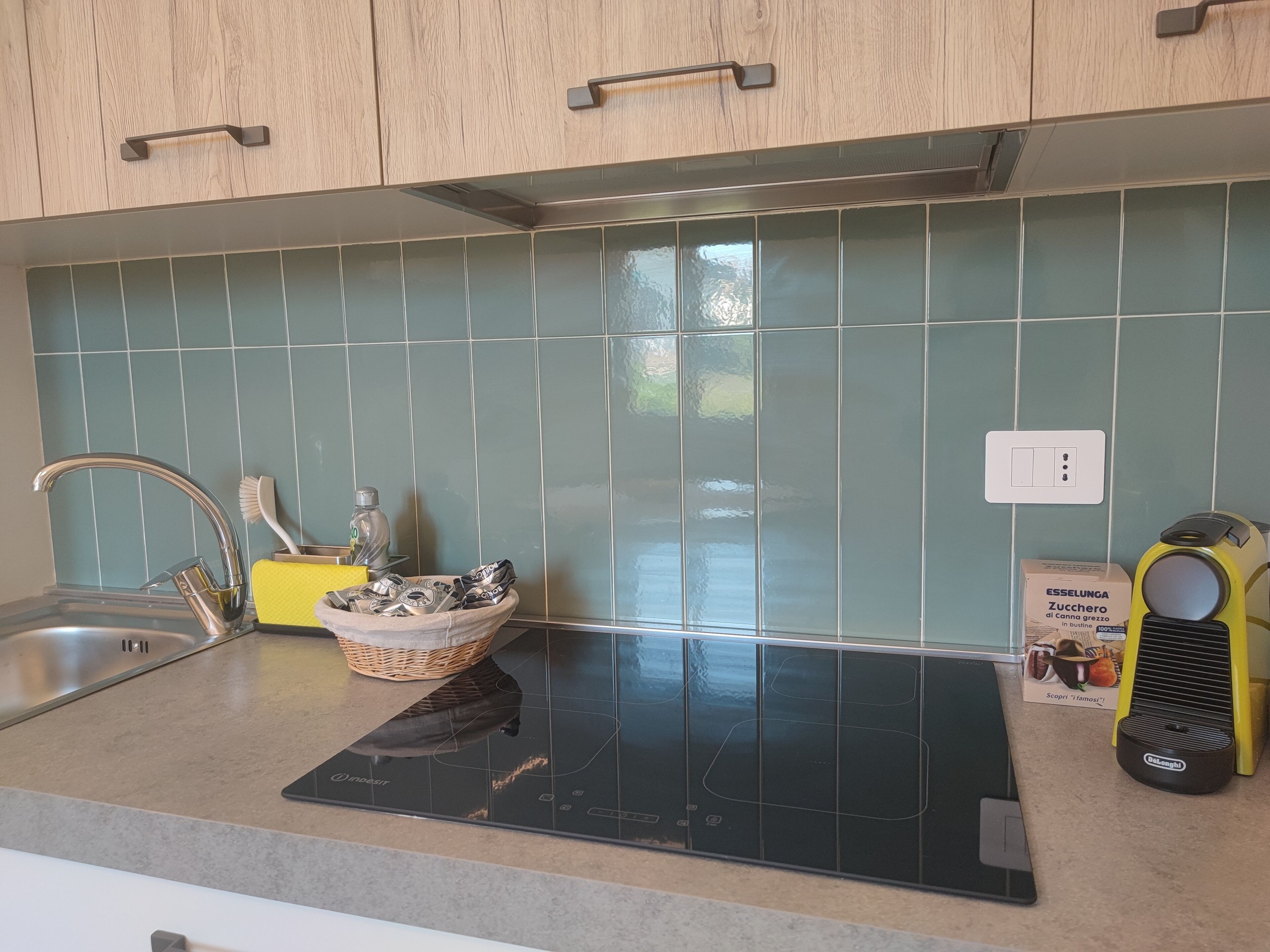 Frigorifero, microonde, forno, lavastoviglie