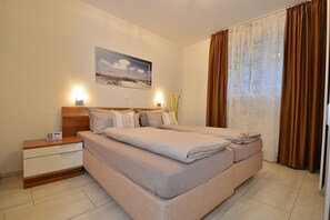 2 bedrooms, iron/ironing board, travel cot, free WiFi - Strandnah. Zentral. Exklusiv. Urlaub in der Villa (Wangerooge)