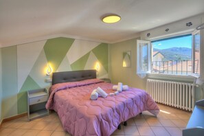 Family Apartment, Multiple Bedrooms (Petit Bijou De Stresa 2 Steps From)