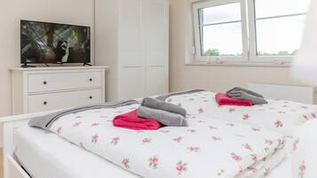 3 habitaciones, cuna de viaje, wifi gratis y ropa de cama