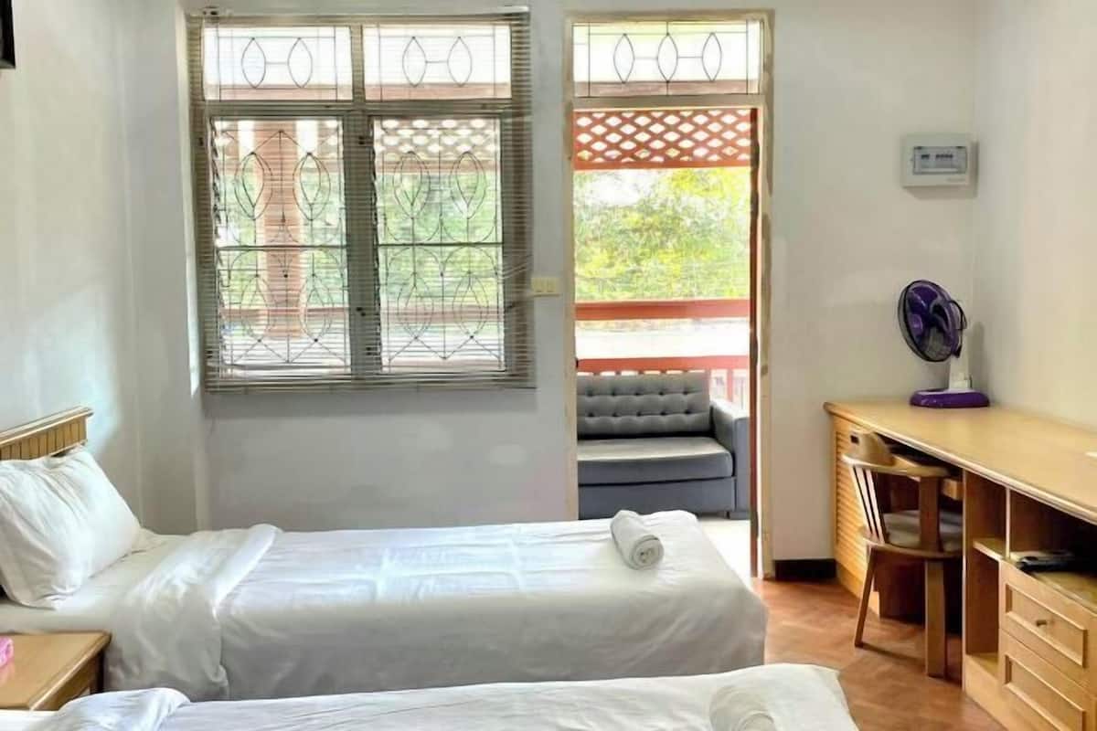 Desk, iron/ironing board, free WiFi