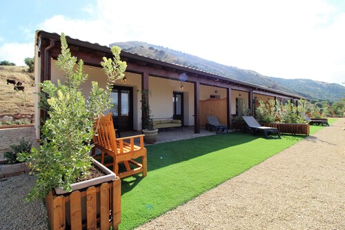 Apartment in Farmhouse near Cefalù