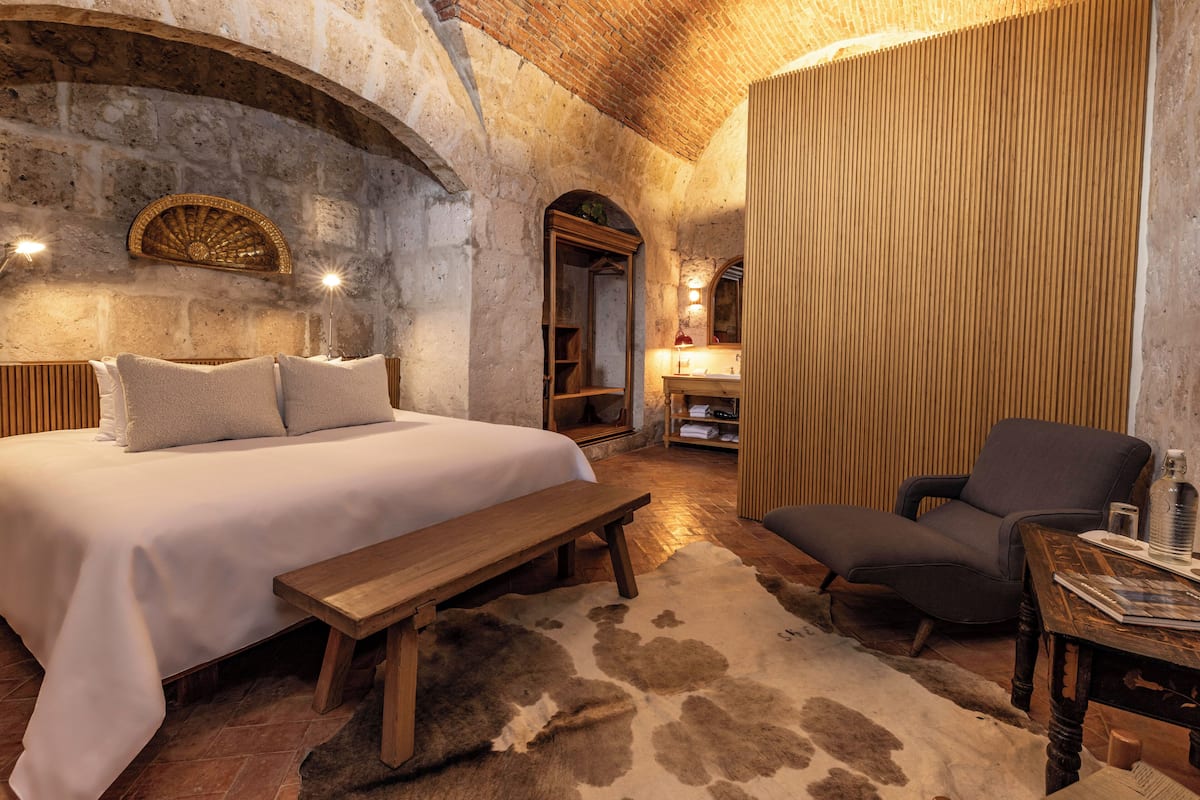 Suite monolocale Deluxe, vista cortile | Biancheria da letto di alta qualità, materassi in memory foam