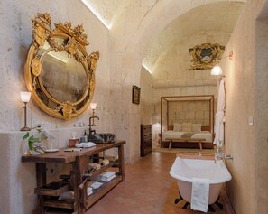 Presidential Studio Suite, Courtyard View | View from room