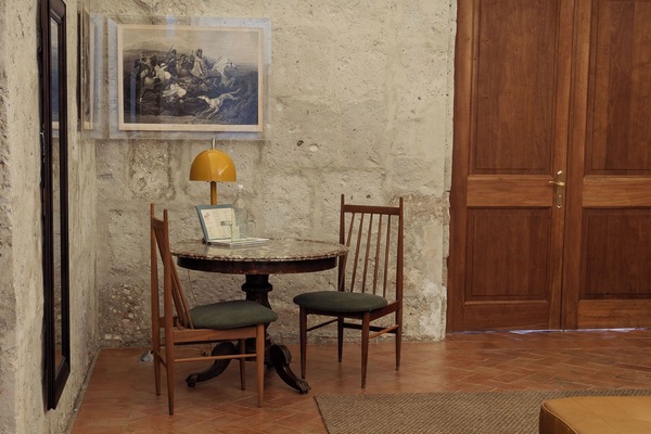 Premium Studio Suite, Courtyard View | Premium bedding, memory foam beds, in-room safe, laptop workspace