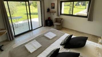 Matelas Select Comfort, ameublement personnalisé, rideaux occultants