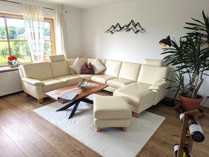 智能電視、書籍、音響