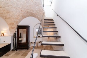 Interior - Dimora del Vico | Exclusive Terrace with View (Cisternino)