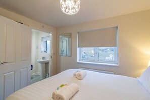 3 Schlafzimmer, Bügeleisen/Bügelbrett, kostenloses WLAN, Bettwäsche