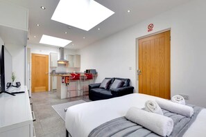 1 Schlafzimmer, Bügeleisen/Bügelbrett, kostenloses WLAN, Bettwäsche