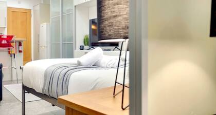 Pass the Keys | Central & Modern Cabin on Mill Road
