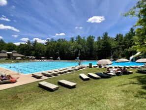 Piscine extérieure, piscine chauffée