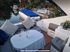 House | Outdoor dining