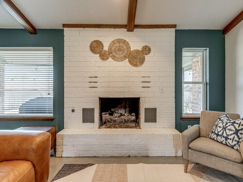 Charming West Side Retreat