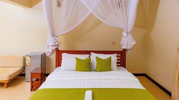 3 quartos, escrivaninha, ferros/tábuas de passar roupa, Wi-Fi